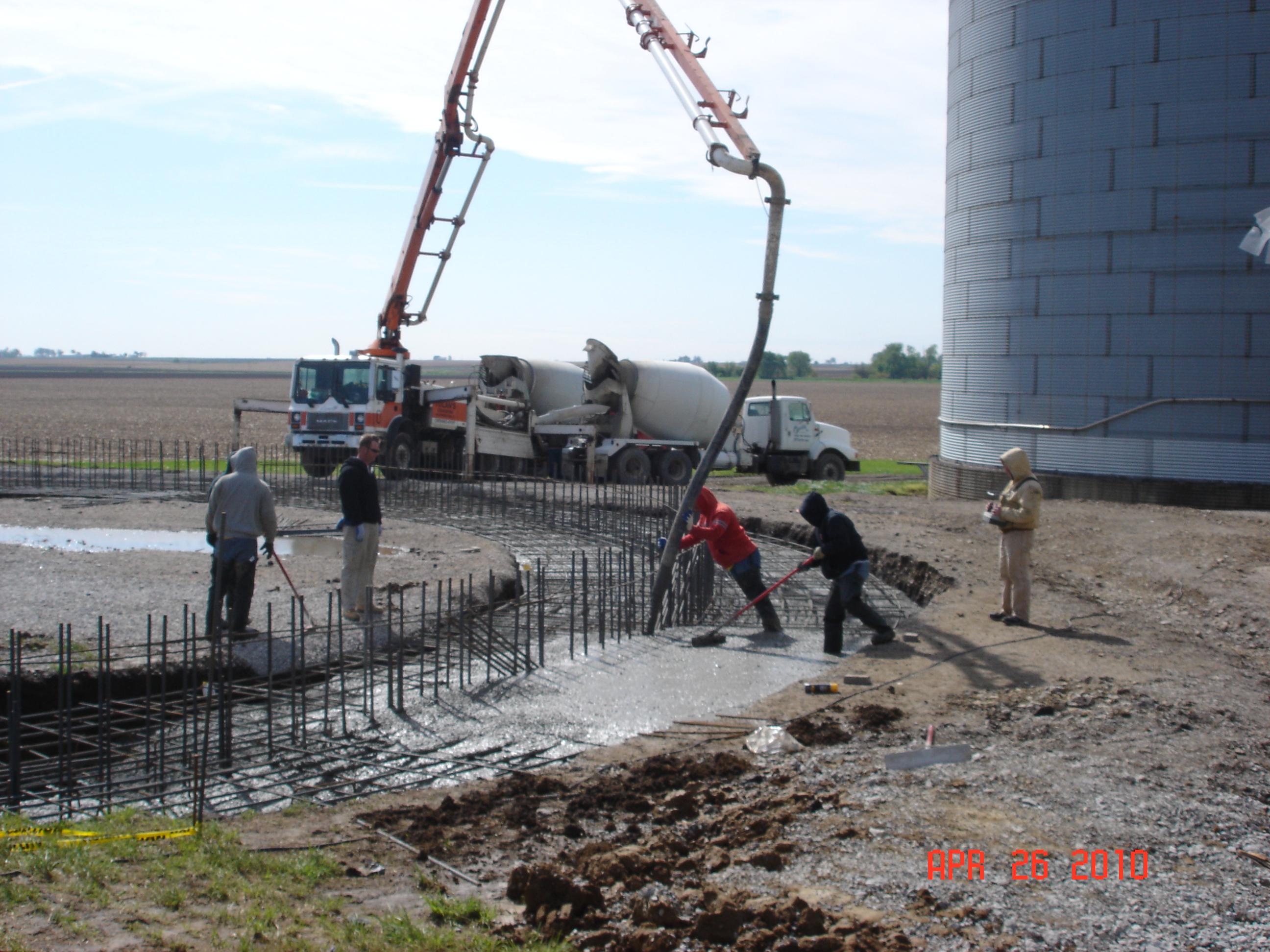 Foundation for 710,000 Bushel Bin